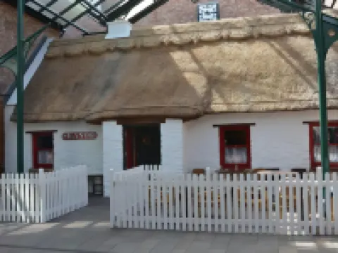 ルームズ アット ルー オーマのホテル