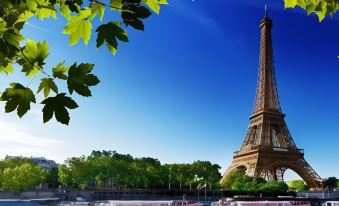 Campanile Meaux