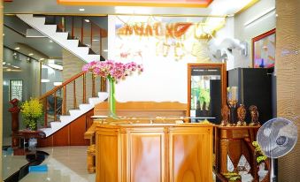 Nhat Nguyen Hotel