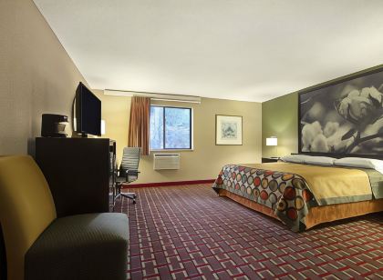 Super 8 by Wyndham Homewood Birmingham Area