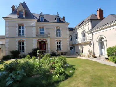 La Roseraie Hotels in Vendeuvre-du-Poitou