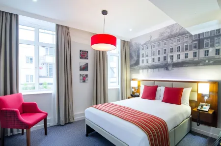 Seraphine Hammersmith Hotel