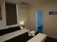 The Cliff House Hotels in Kangaroo Point