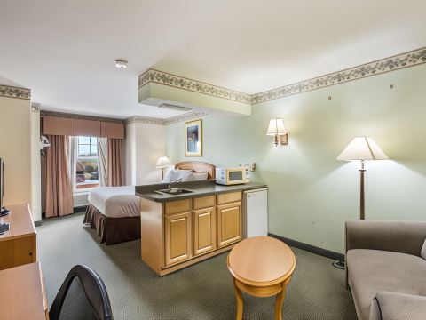 Americas Best Value Inn & Suites- Three Rivers