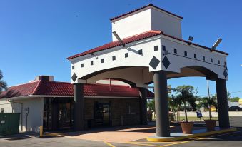 Days Inn by Wyndham Fort Myers