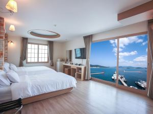 Tongyeong Bay Condo Hotel