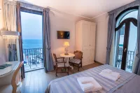 Covo dei Saraceni Hotels near Trout Farm