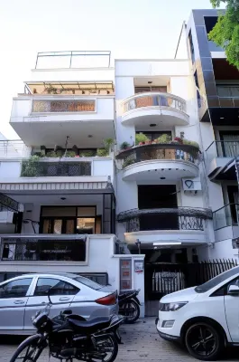 Fortune Home Service Apartment 3BHK , D-198 Saket