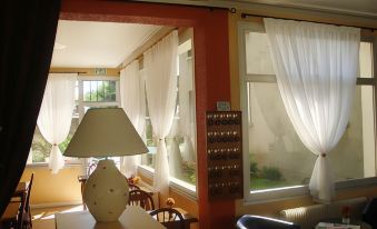 Hotel Val de Saone Lyon Caluire Rillieux
