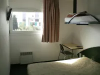 Good Night Hotel