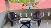Penginapan Reska Syariah Hotels in Katapiang