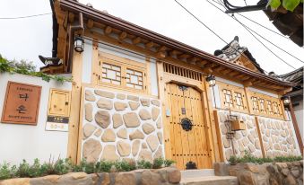 Bukchon Daon Hanok Guesthouse