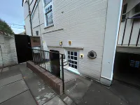 The Cozy Apartment Các khách sạn ở Gloucester