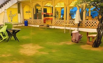 Radhika Palace Hotel - Housity