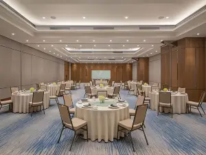 Four Points by Sheraton Surabaya, Tunjungan Plaza