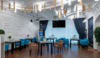 Cronwell Nika Centr Hotel
