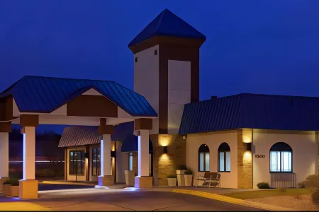 Norwood Inn & Suites Eagan