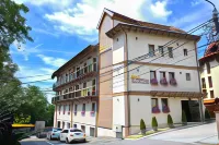 Vila Noblesse Hotels near Foișor