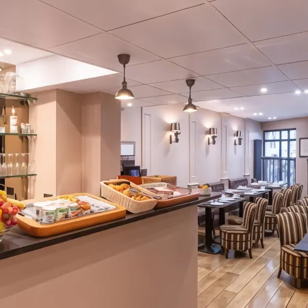 Hotel Albe Bastille Отели рядом с достопримечательностью «4-й округ: Отель-де-Виль»