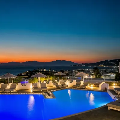 Ilio Maris Hotels near Fabrica Square