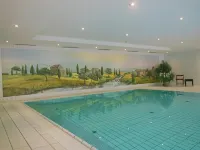 NewLivingHome Residenzhotel Hamburg - Pool