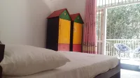 White House - Orange Hill Avenue Hotel di Eldeniya