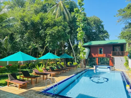 Hotel River Front Hotels in Debarawewa