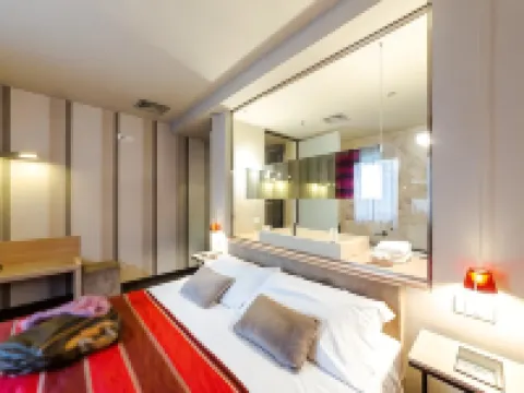 艾爾霍姆斯皇宮酒店 科米索酒店