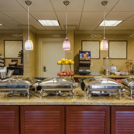 West Inn & Suites