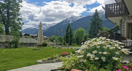 Meublè Cima Bianca Garni Отели в г. Бормио