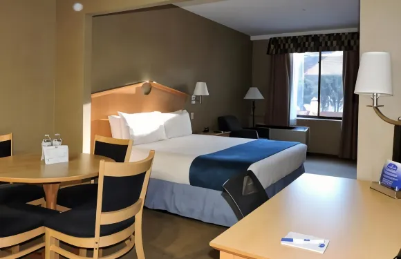 馬可拉瓜迪亞酒店及套房