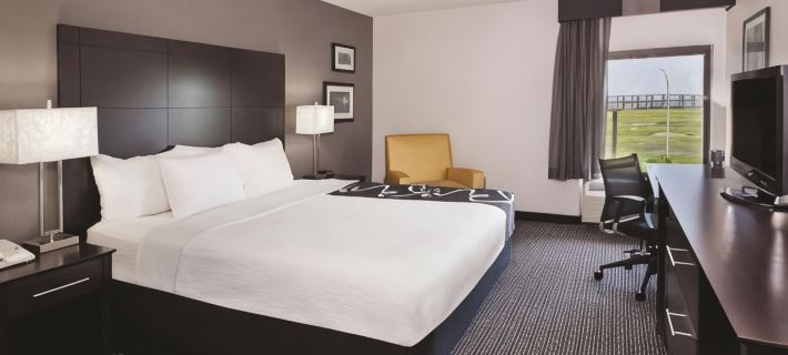 La Quinta Inn & Suites by Wyndham Charleston Riverview Hotel di Charleston