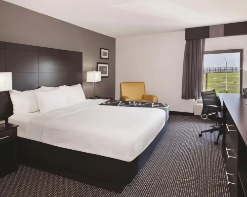 La Quinta Inn & Suites by Wyndham Charleston Riverview Hotels near Harmon Field
