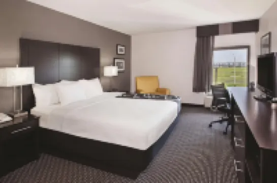 La Quinta Inn & Suites by Wyndham Charleston Riverview