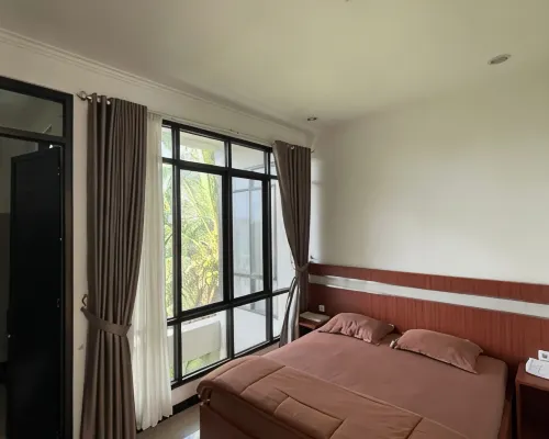 Safira Guesthouse Syariah Hotel di Sulingan