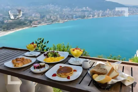 Monte Cassino Отели рядом с достопримечательностью «Lavender Ville Wedding Venue»