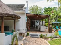 Khashamongo B & B Hotels near Helderberg Centre