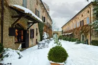 Hotel Torre di San Martino 보르고노보발티도네 호텔