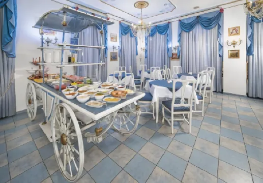 Hotel William Отели рядом с достопримечательностью «Пражский Град»