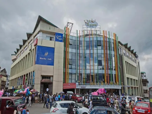 M Crown Hotel