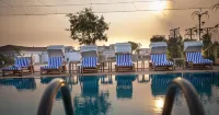 The Orchid Hotel Mumbai Vile Parle - Pools