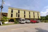 Answer Hotel - parkir