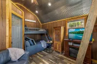 The Cowskin Cabin & Bunkhouse - Lakeview Getaway on 1/2 acre