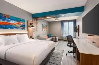 La Quinta Inn & Suites by Wyndham Mount Laurel / Moorestown Hotels in Westampton