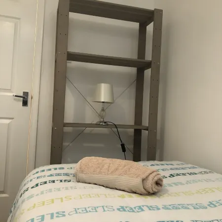 2 Bedroom Apartment  Heathrow Airport