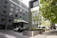 The Como Melbourne Hotel in zona Lillie espresso eatery