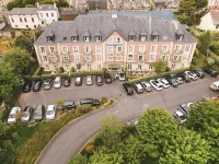 Tulip Inn Honfleur Residence - parking