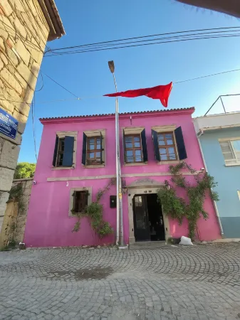 ARİSTONİCUS BUTİK HOTEL Отели рядом с достопримечательностью «Bergama Museum»