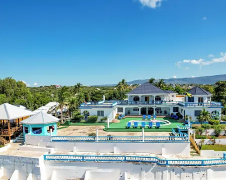 Beyond Sunset Resort & Villas Hotels in Treasure Beach