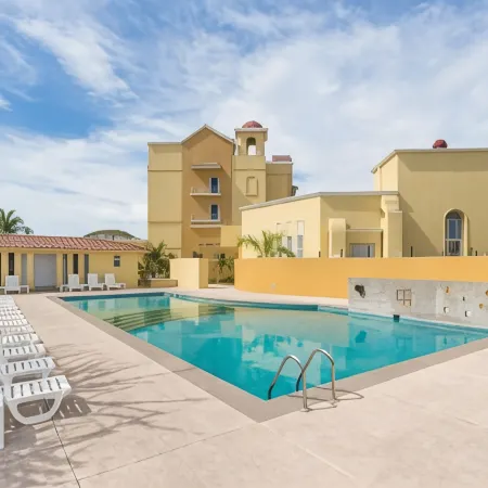 Baymont Inn & Suites Lazaro Cardenas